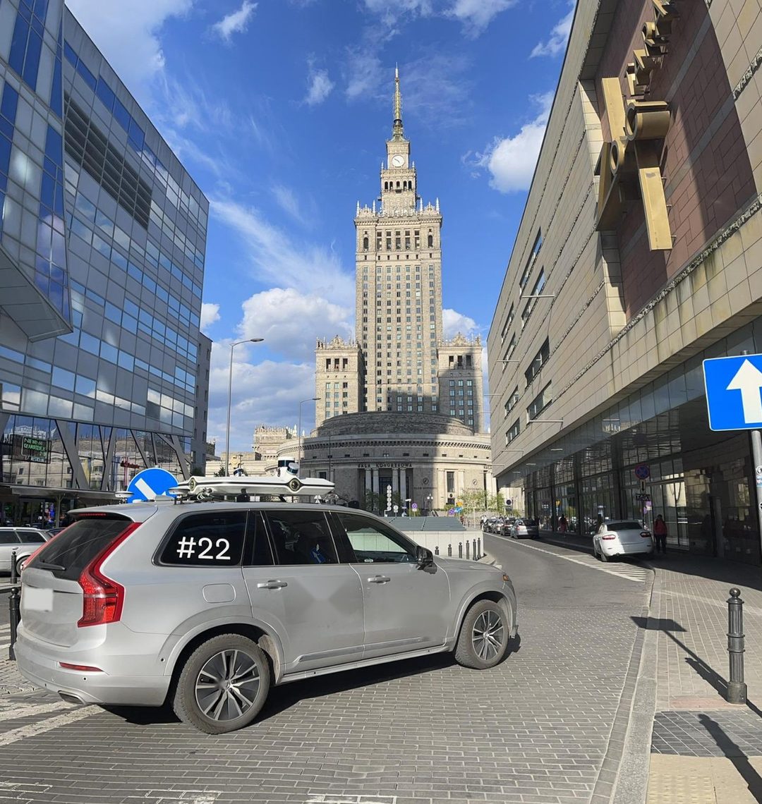 Sensor-equipped SUV in city traffic